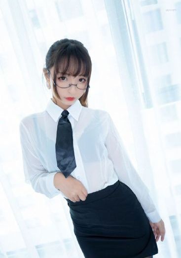 女教师二_720免费播放