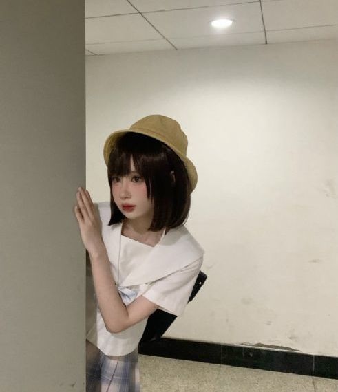少妇脱了内裤让我添_HD韩国电影在线观看